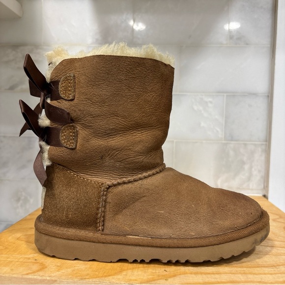 UGG Toddler Bailey Bow II - Chestnut - 1017394T - sz 12 - Picture 1 of 16